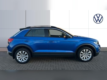 Used Volkswagen T-Roc 2019 for sale - 76894344: Photo