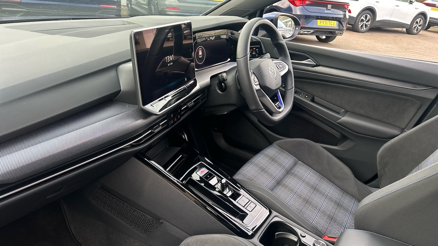 Used Volkswagen Golf 2025 for sale - 77013673: Photo 9