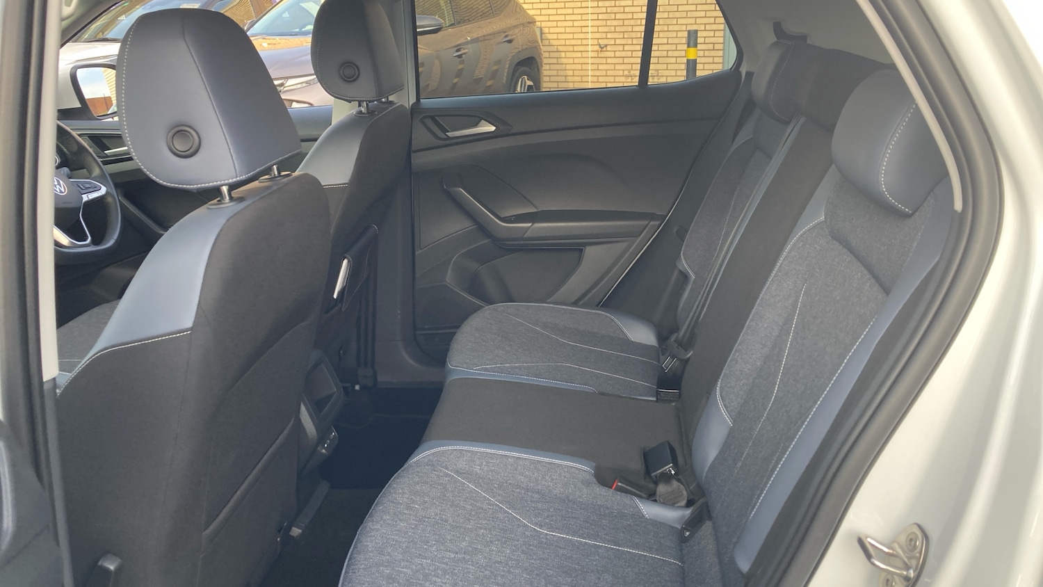 Used Volkswagen T-Cross 2024 for sale - 75921683: Photo 16