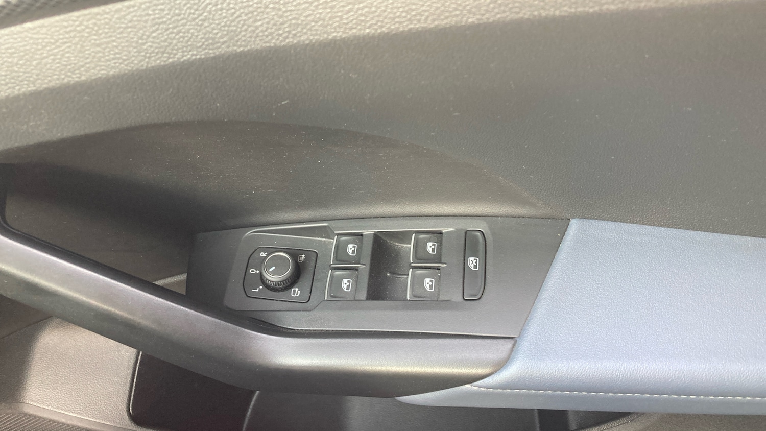 Used Volkswagen T-Cross 2024 for sale - 75921683: Photo 22