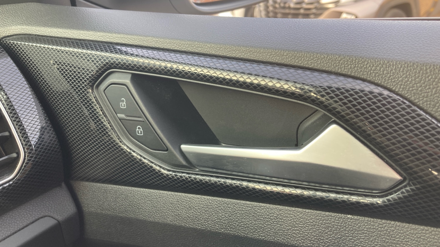 Used Volkswagen T-Cross 2024 for sale - 75921683: Photo 23