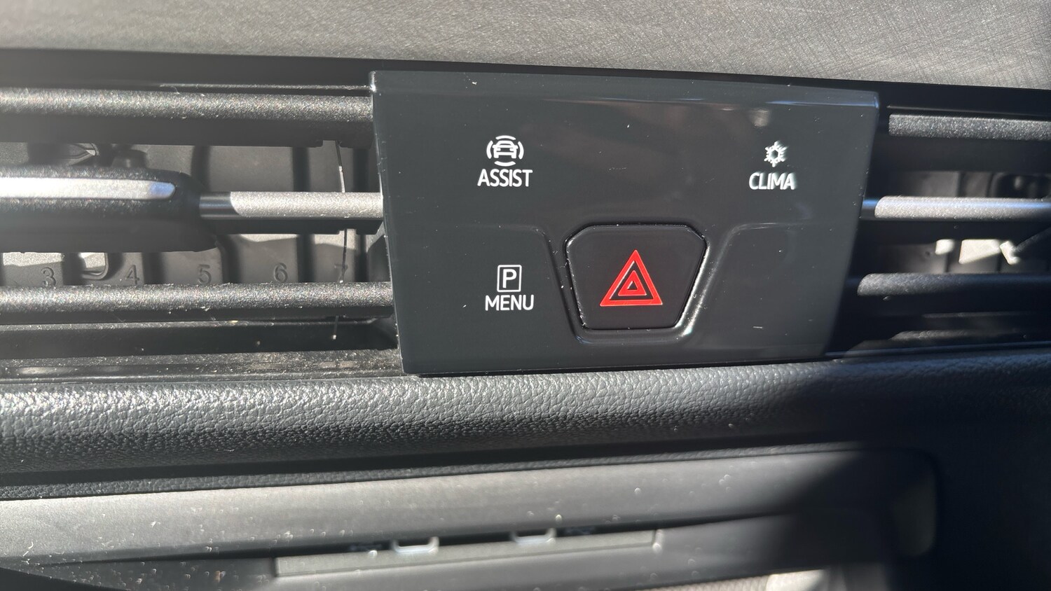 Used Volkswagen Golf 2023 for sale - 76265949: Photo 35