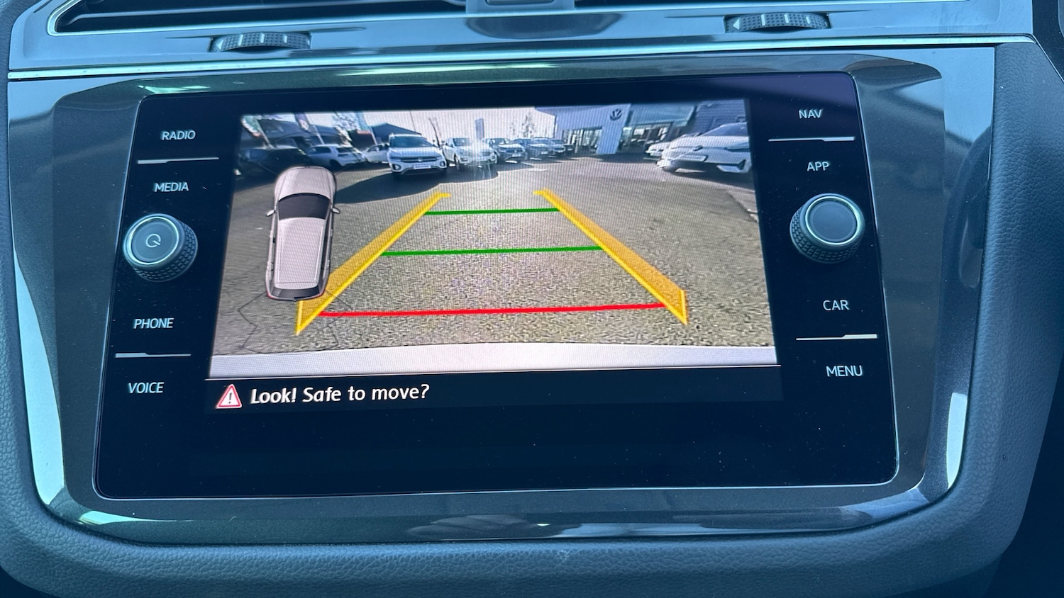 Used Volkswagen Tiguan 2019 for sale - 77945997: Photo 35