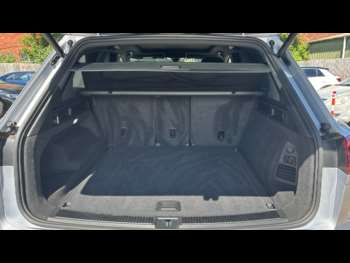Used Volkswagen Touareg 2020 for sale - 74840672: Photo