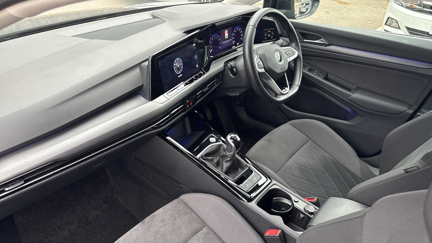 Used Volkswagen Golf 2023 for sale - 76352045: Photo 2