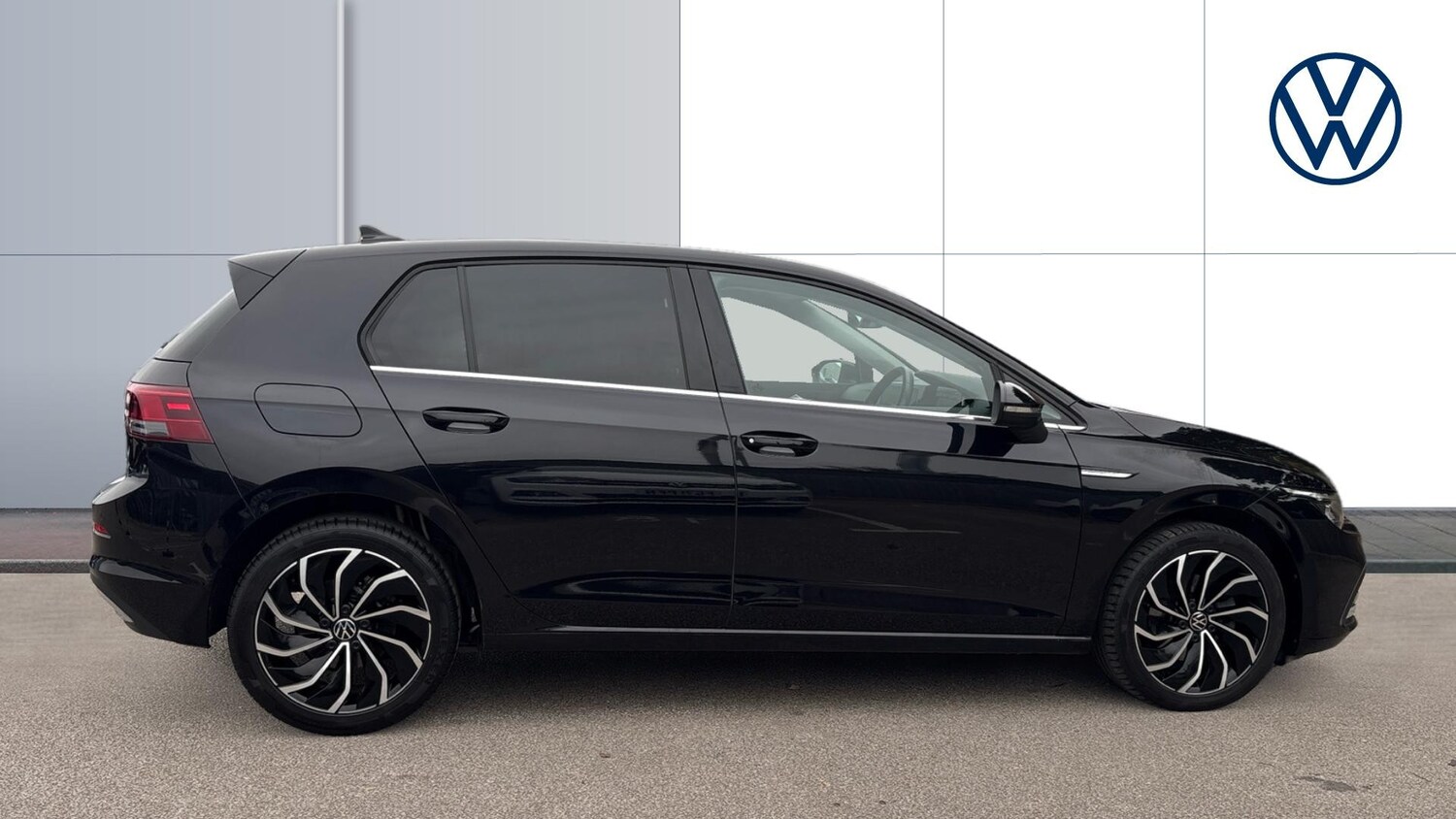 Used Volkswagen Golf 2023 for sale - 76352045: Photo 4