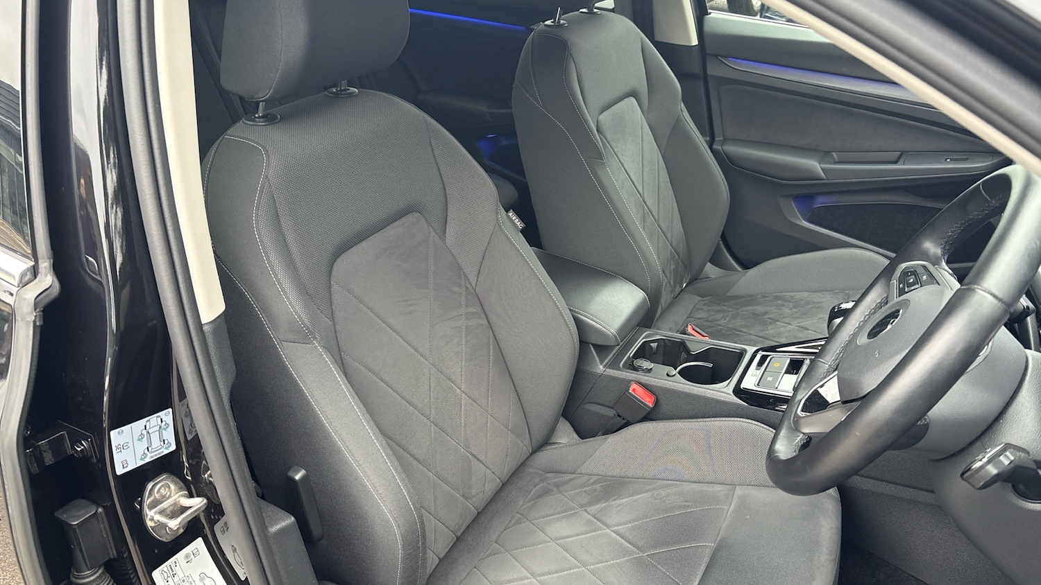 Used Volkswagen Golf 2023 for sale - 76352045: Photo 43