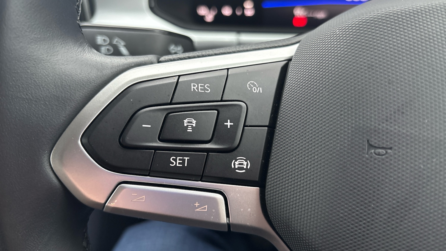 Used Volkswagen T-Roc 2025 for sale - 77273498: Photo 17