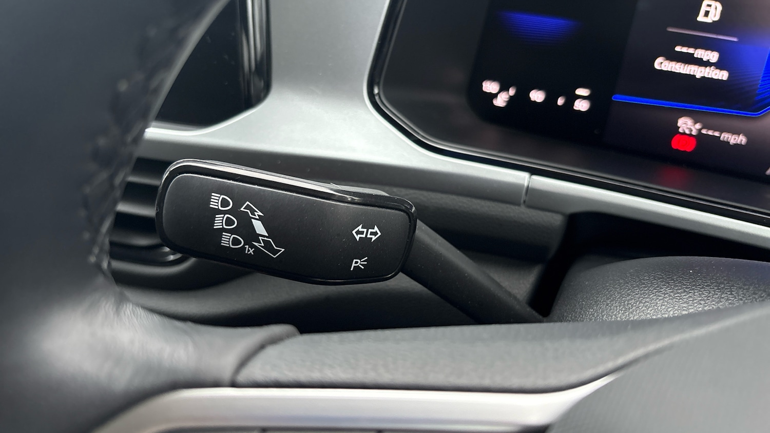 Used Volkswagen T-Roc 2025 for sale - 77273498: Photo 26