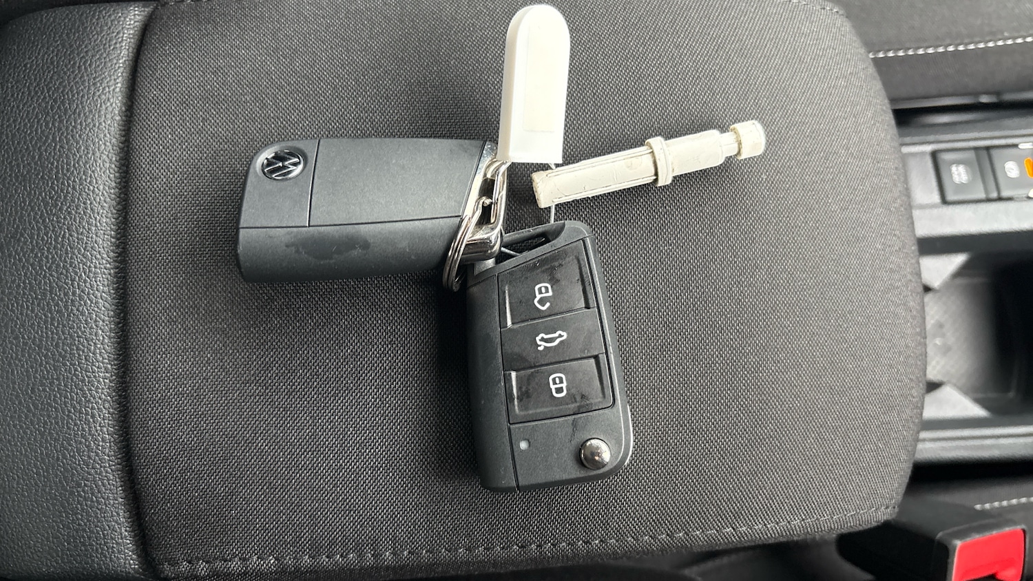 Used Volkswagen T-Roc 2025 for sale - 77273498: Photo 32