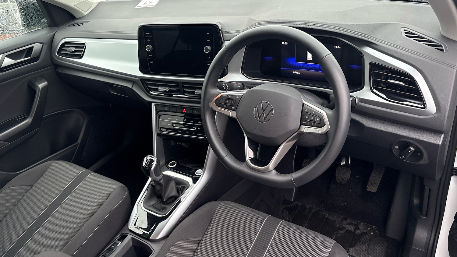 Used Volkswagen T-Roc 2025 for sale - 77273498: Photo 6