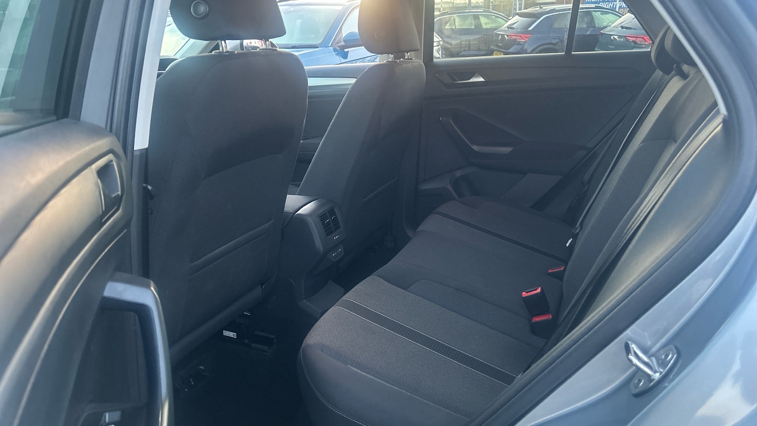 Used Volkswagen T-Roc 2025 for sale - 76862273: Photo 16