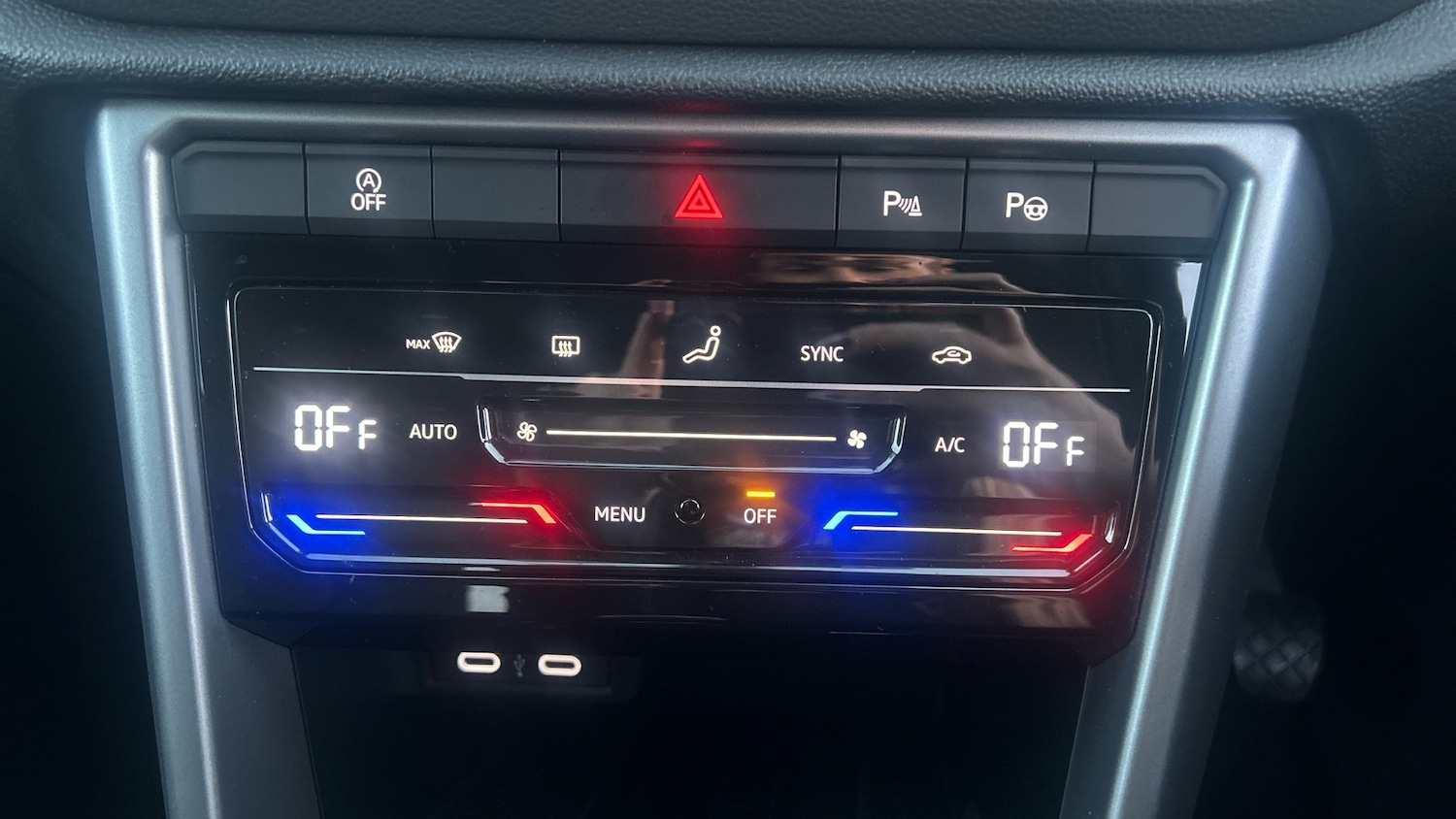 Used Volkswagen T-Roc 2025 for sale - 76862273: Photo 28