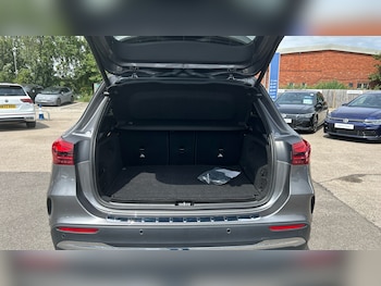 Used Mercedes-Benz GLA 2024 for sale - 79140050: Photo
