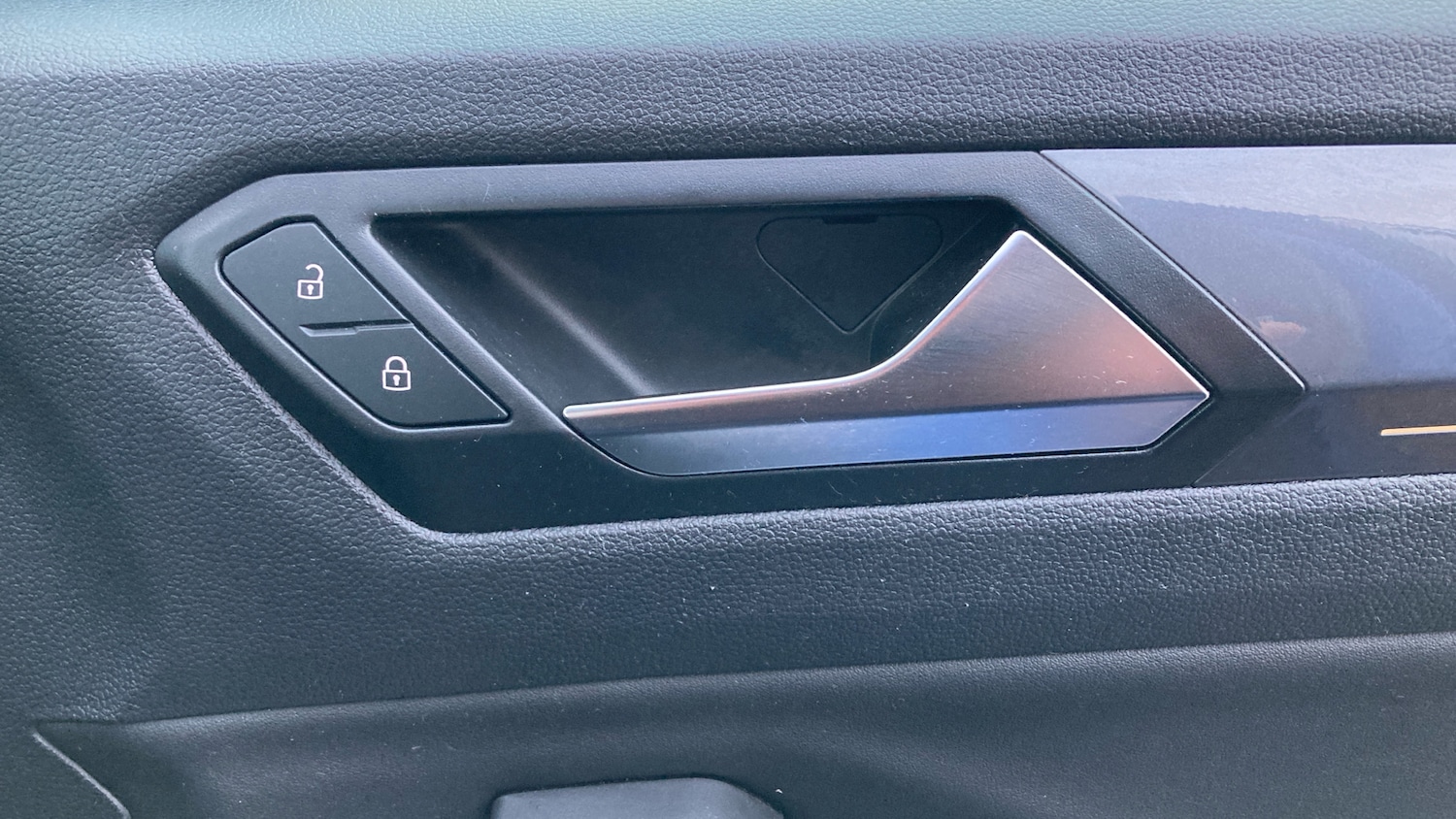 Used Volkswagen T-Roc 2021 for sale - 76517879: Photo 23