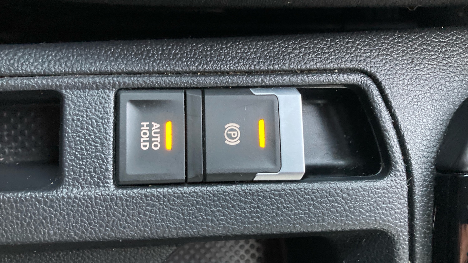 Used Volkswagen T-Roc 2021 for sale - 76517879: Photo 30