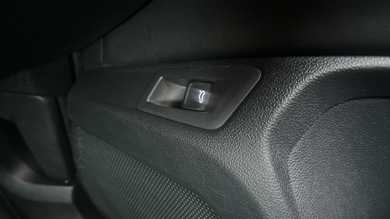 Used Volkswagen T-Roc 2021 for sale - 77392112: Photo 28