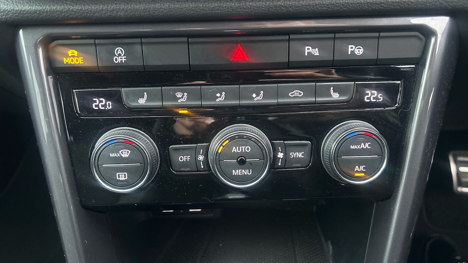 Used Volkswagen T-Roc 2021 for sale - 77392112: Photo 29