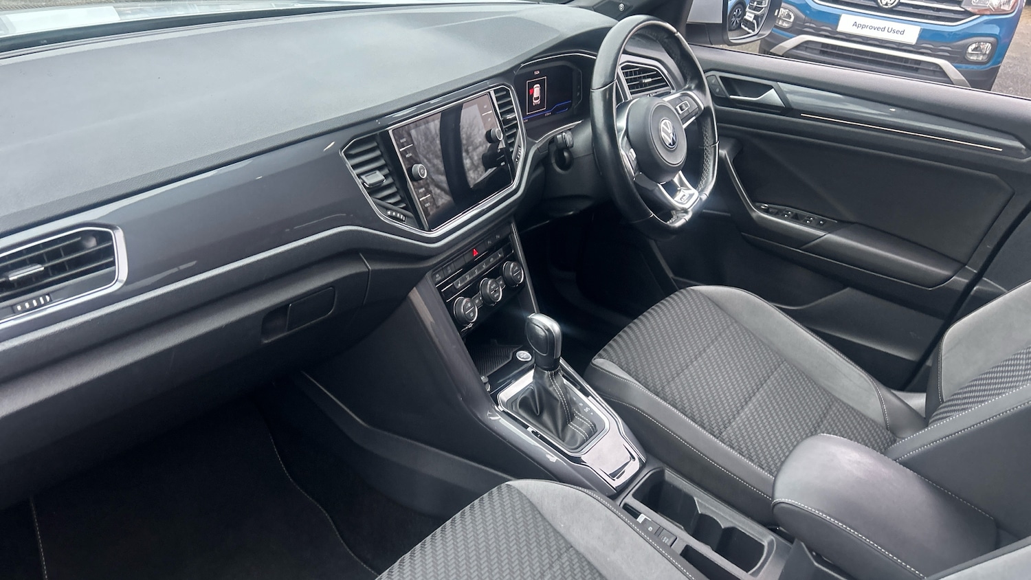 Used Volkswagen T-Roc 2021 for sale - 77392112: Photo 9