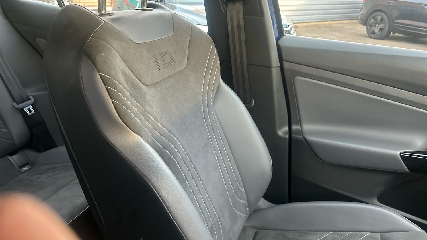 Used Volkswagen ID.4 2022 for sale - 76694148: Photo 38