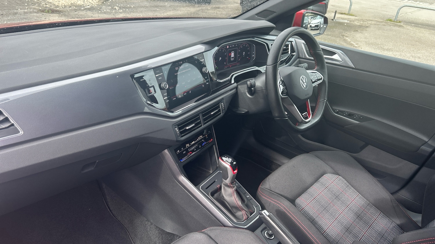 Used Volkswagen Polo 2023 for sale - 77946002: Photo 2