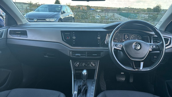 Used Volkswagen Polo 2019 for sale - 76274400: Photo 10