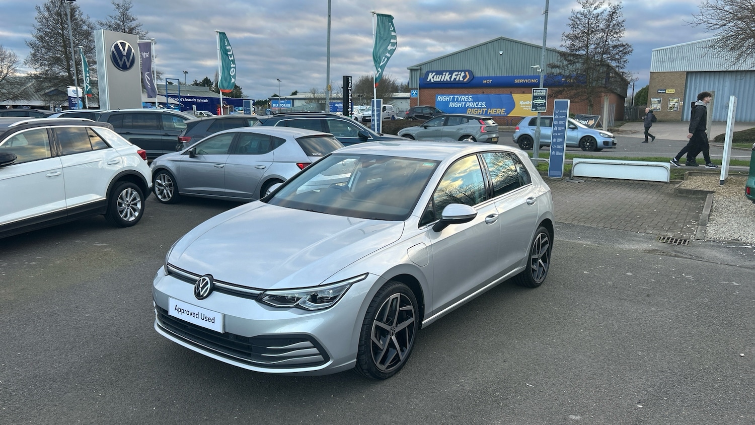 Used Volkswagen Golf 2022 for sale - 77946000: Photo 21