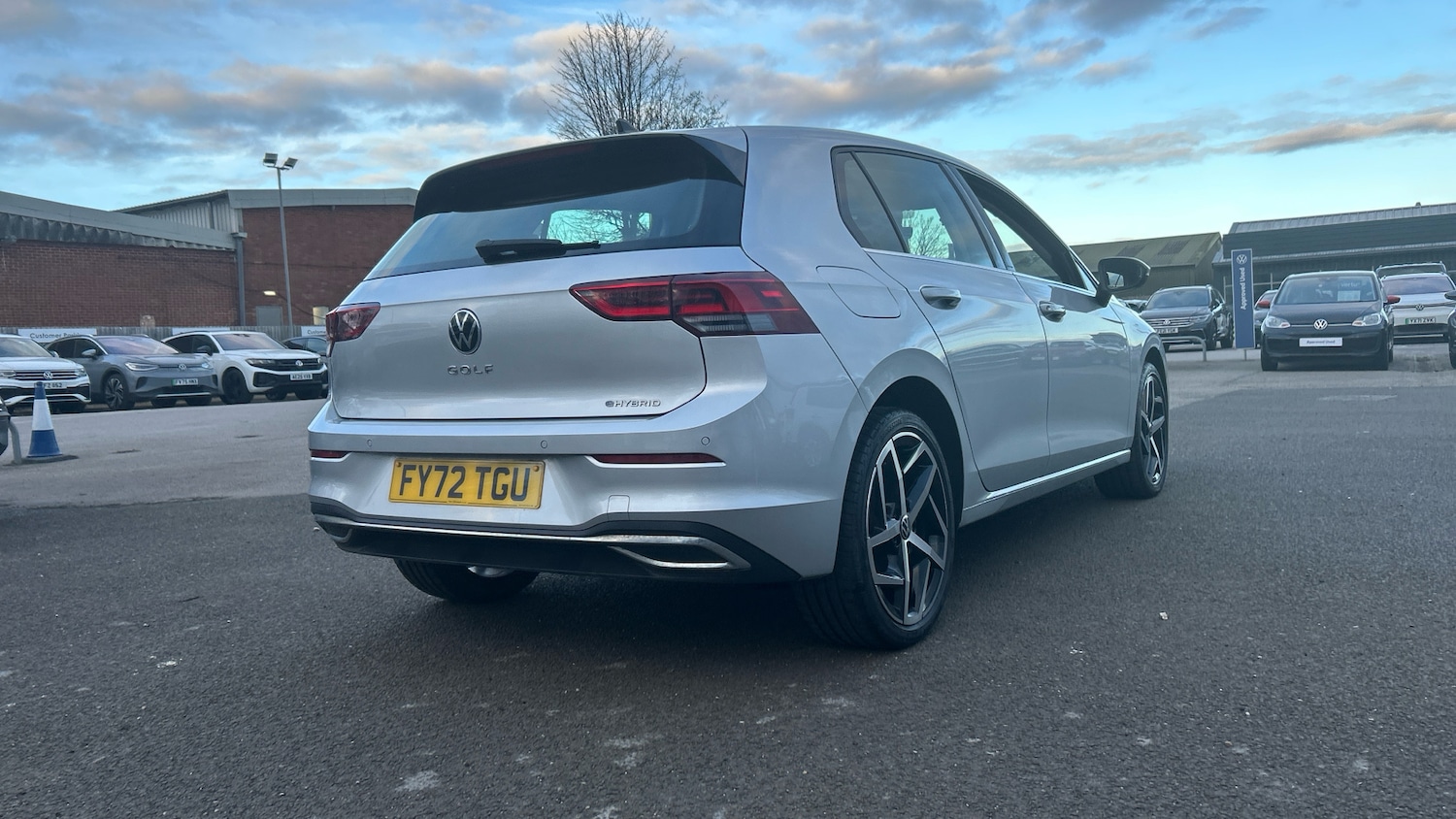 Used Volkswagen Golf 2022 for sale - 77946000: Photo 24