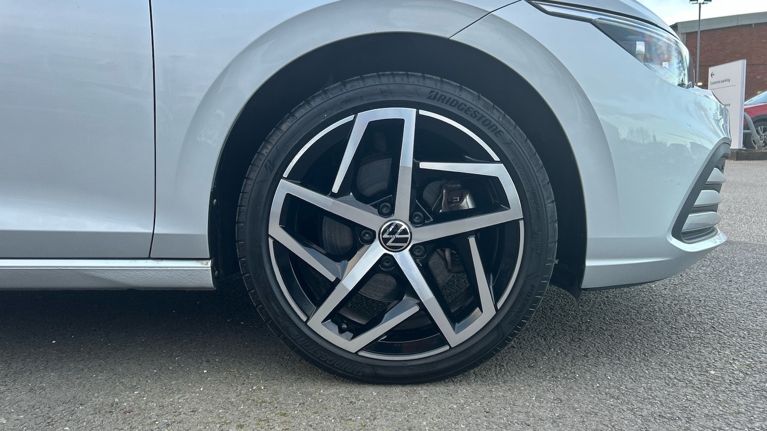 Used Volkswagen Golf 2022 for sale - 77946000: Photo 5