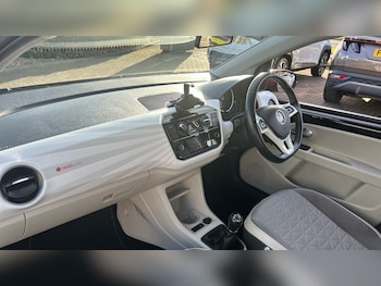 Used Volkswagen up! 2021 for sale - 76379216: Photo