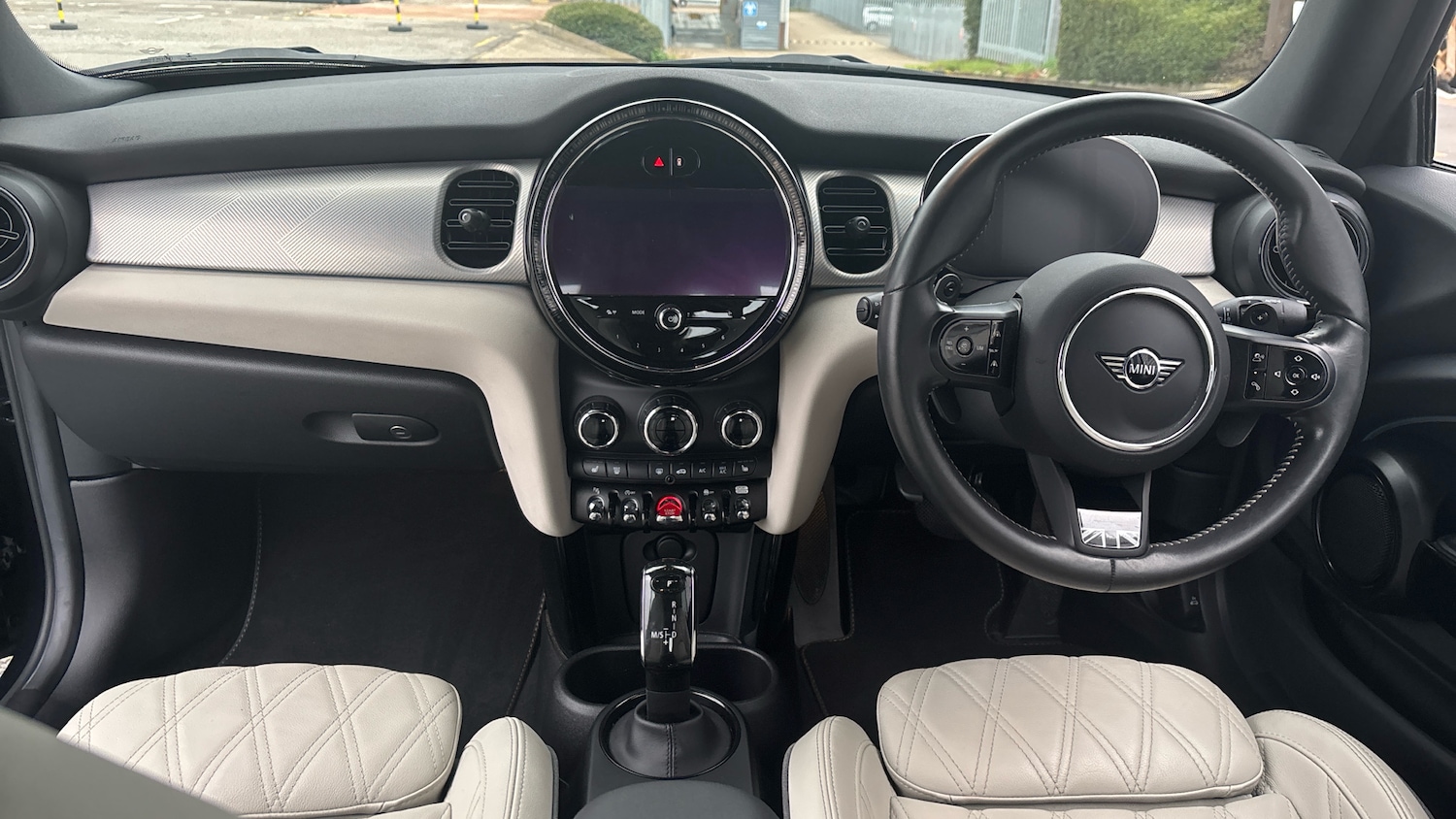 Used MINI Convertible 2021 for sale - 76329929: Photo 10