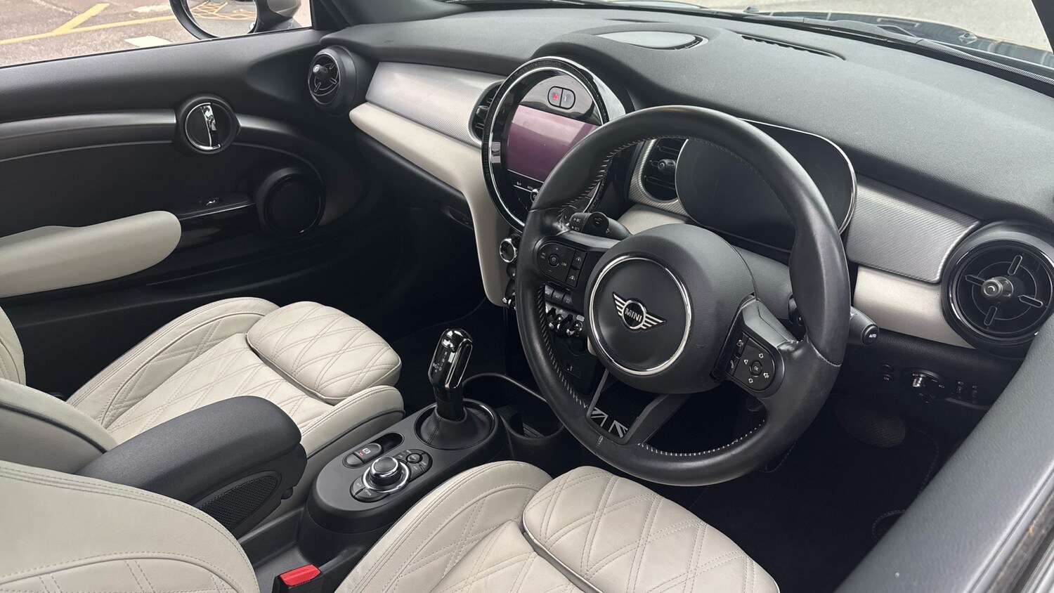 Used MINI Convertible 2021 for sale - 76329929: Photo 11