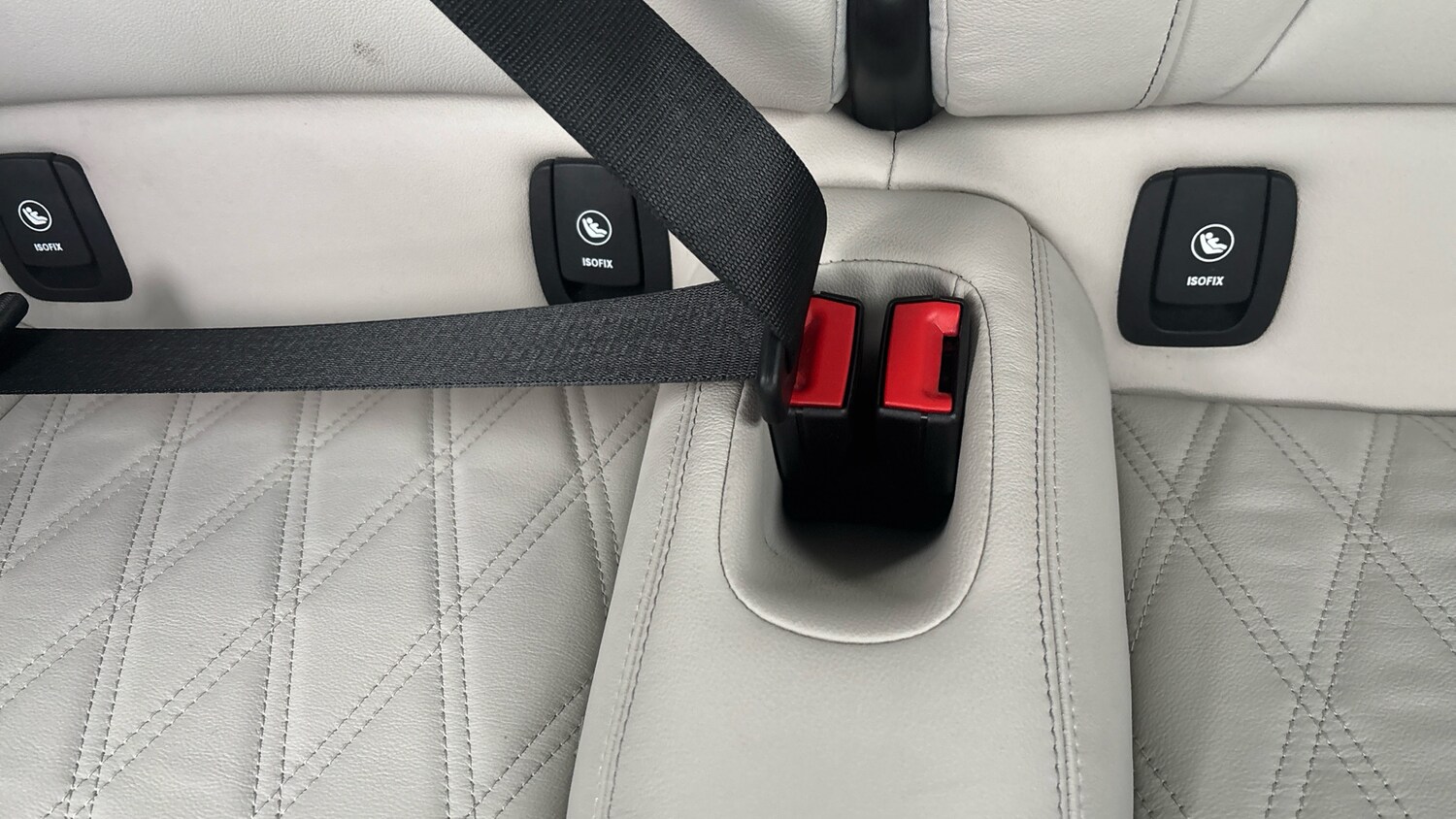 Used MINI Convertible 2021 for sale - 76329929: Photo 17