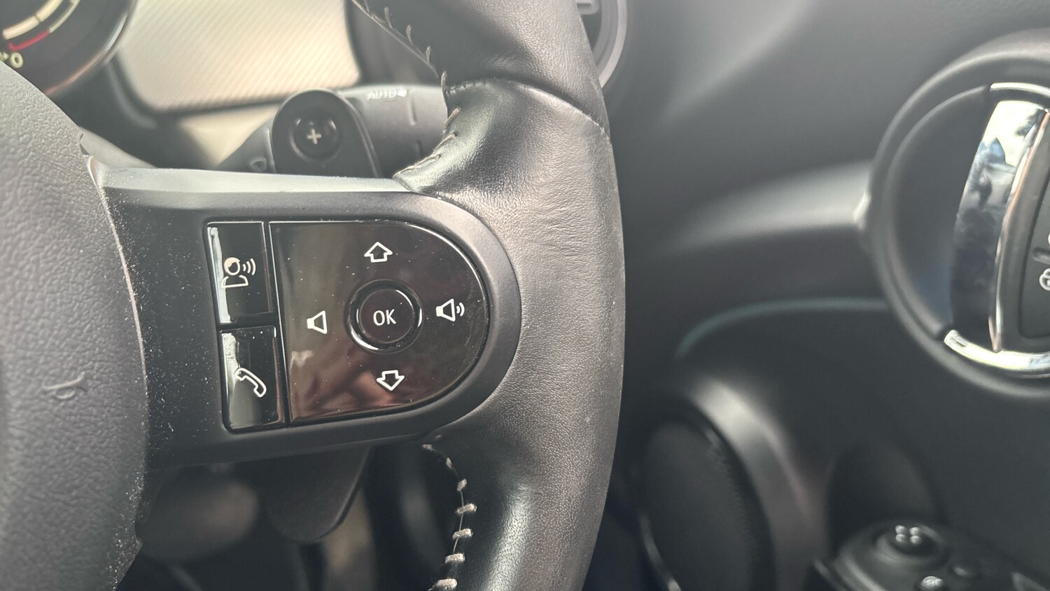 Used MINI Convertible 2021 for sale - 76329929: Photo 28