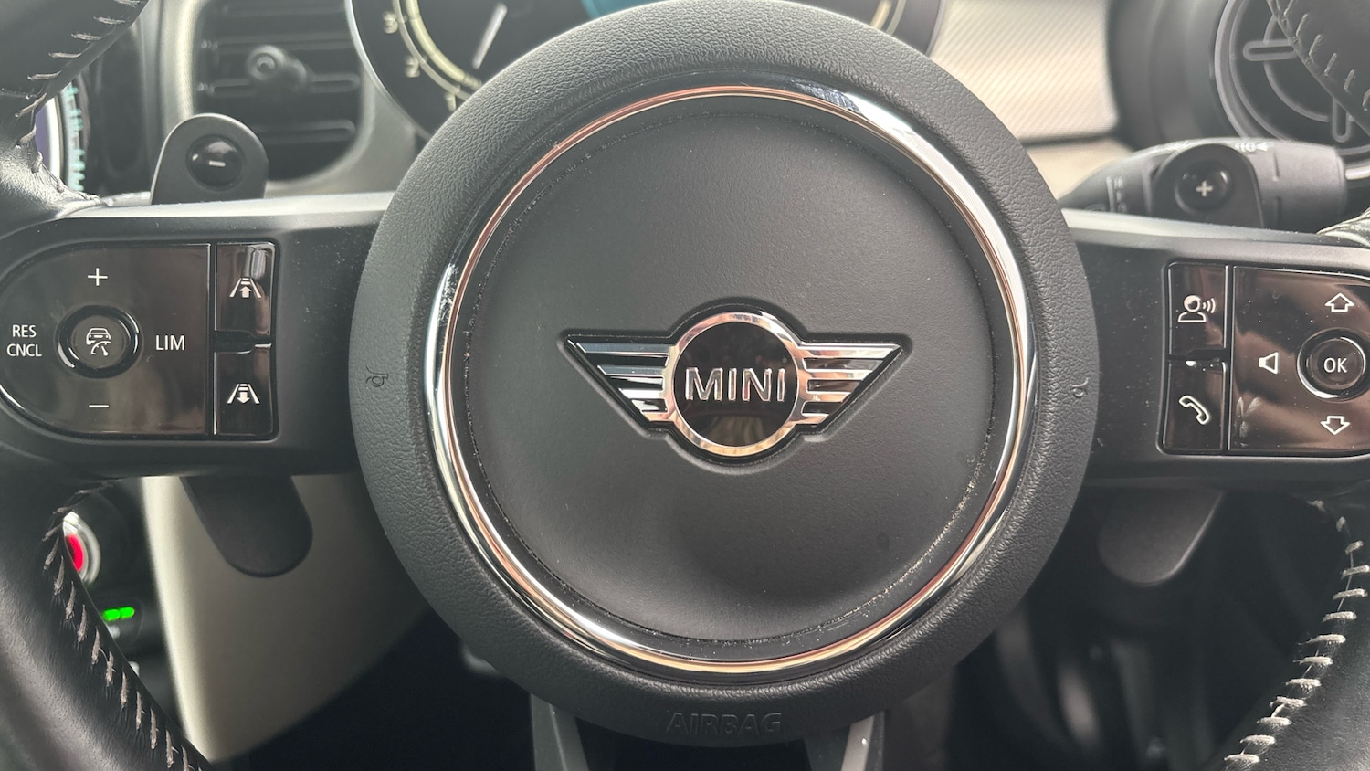 Used MINI Convertible 2021 for sale - 76329929: Photo 29