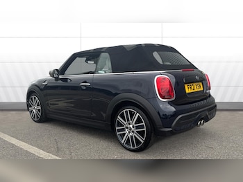 Used MINI Convertible 2021 for sale - 76329929: Photo