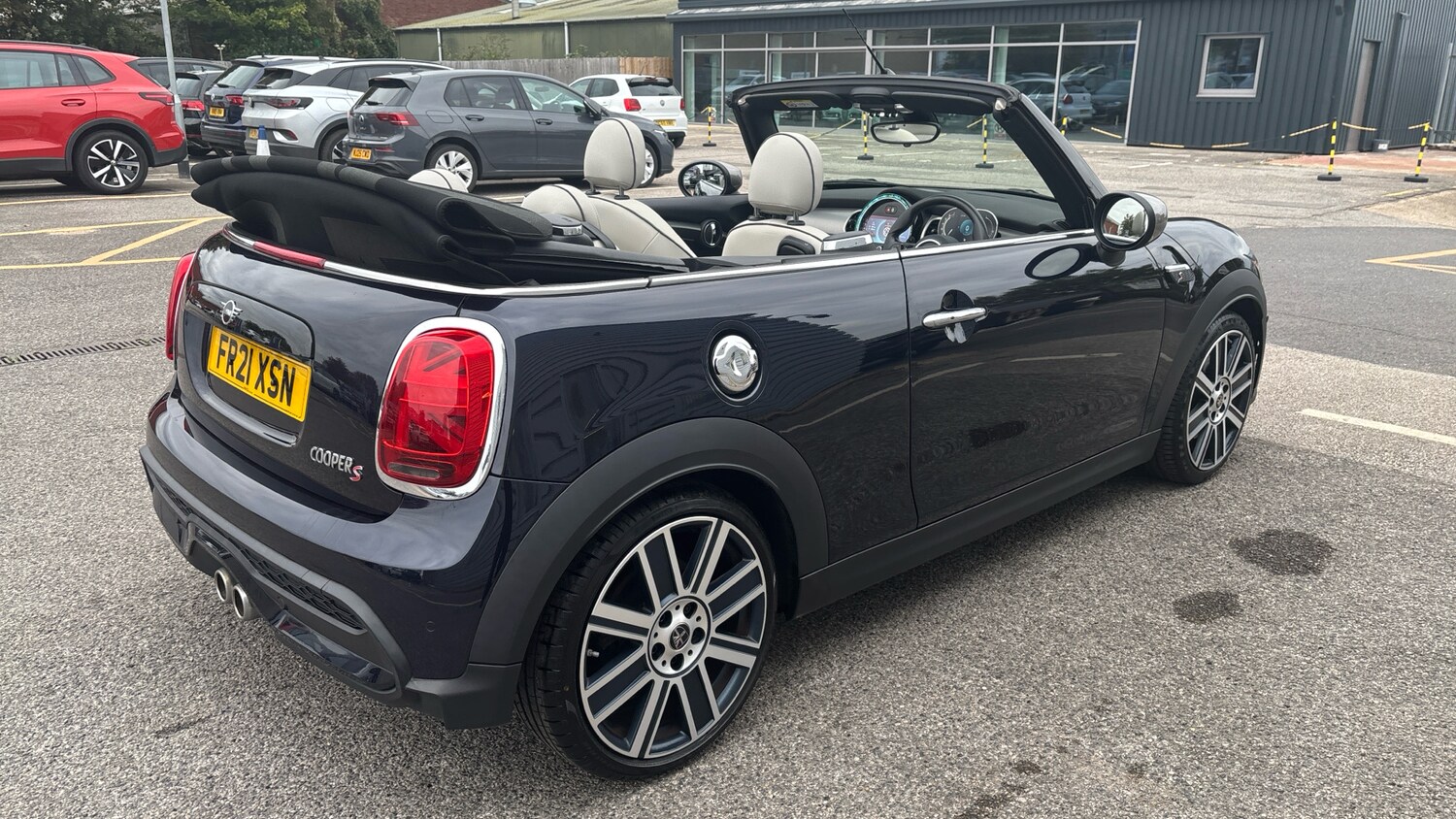 Used MINI Convertible 2021 for sale - 76329929: Photo 39