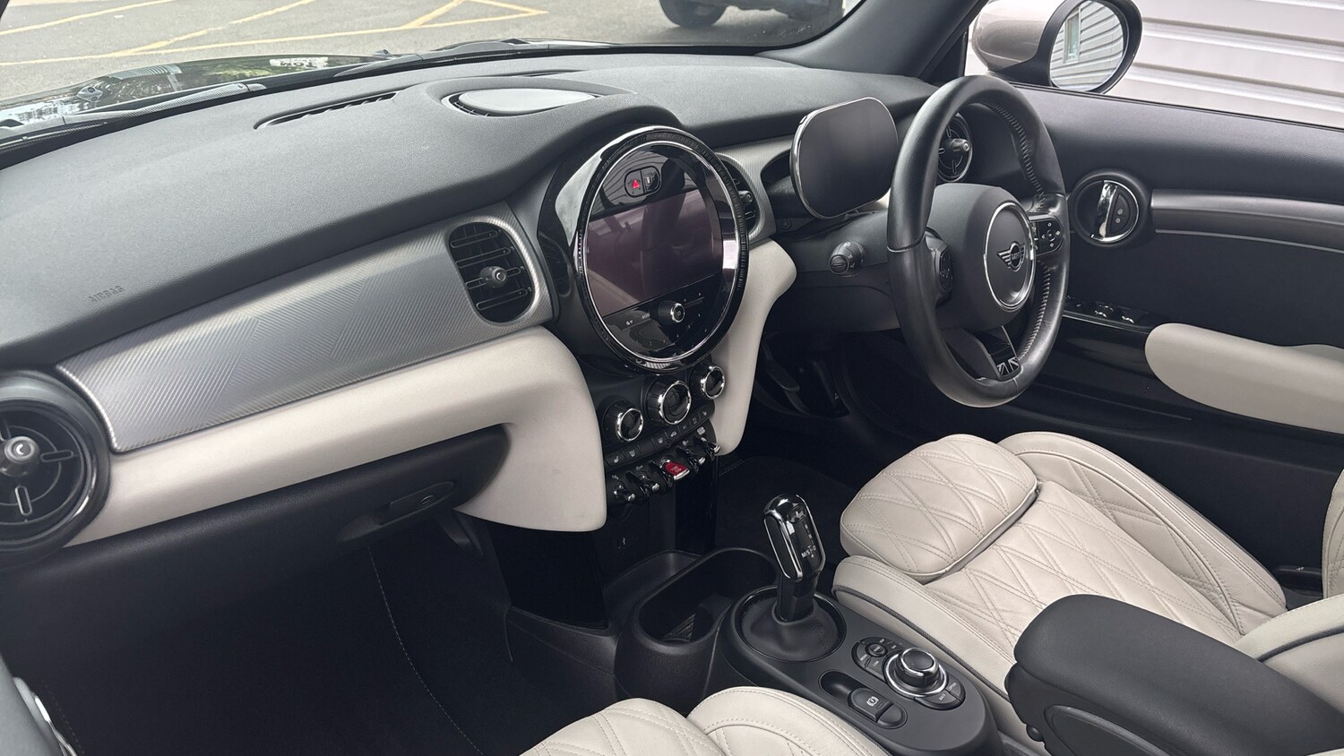 Used MINI Convertible 2021 for sale - 76329929: Photo 9