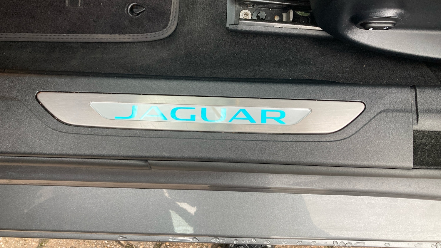 Used Jaguar XF 2019 for sale - 76637607: Photo 21