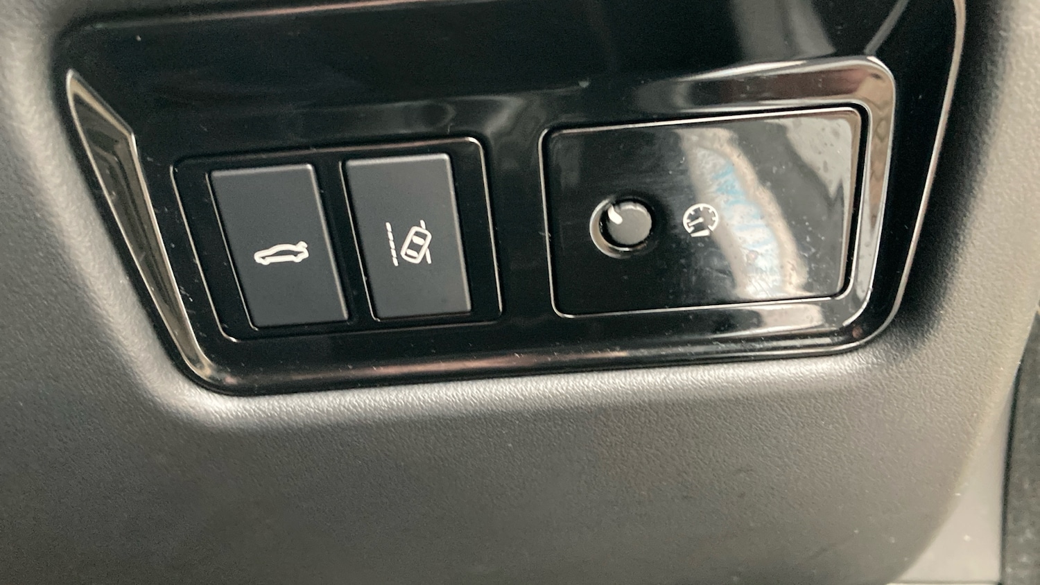 Used Jaguar XF 2019 for sale - 76637607: Photo 32