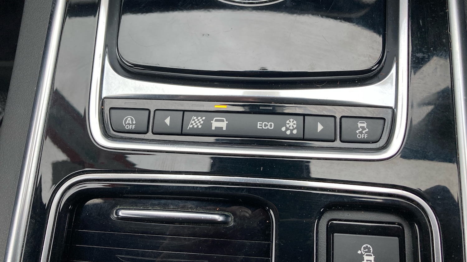 Used Jaguar XF 2019 for sale - 76637607: Photo 35