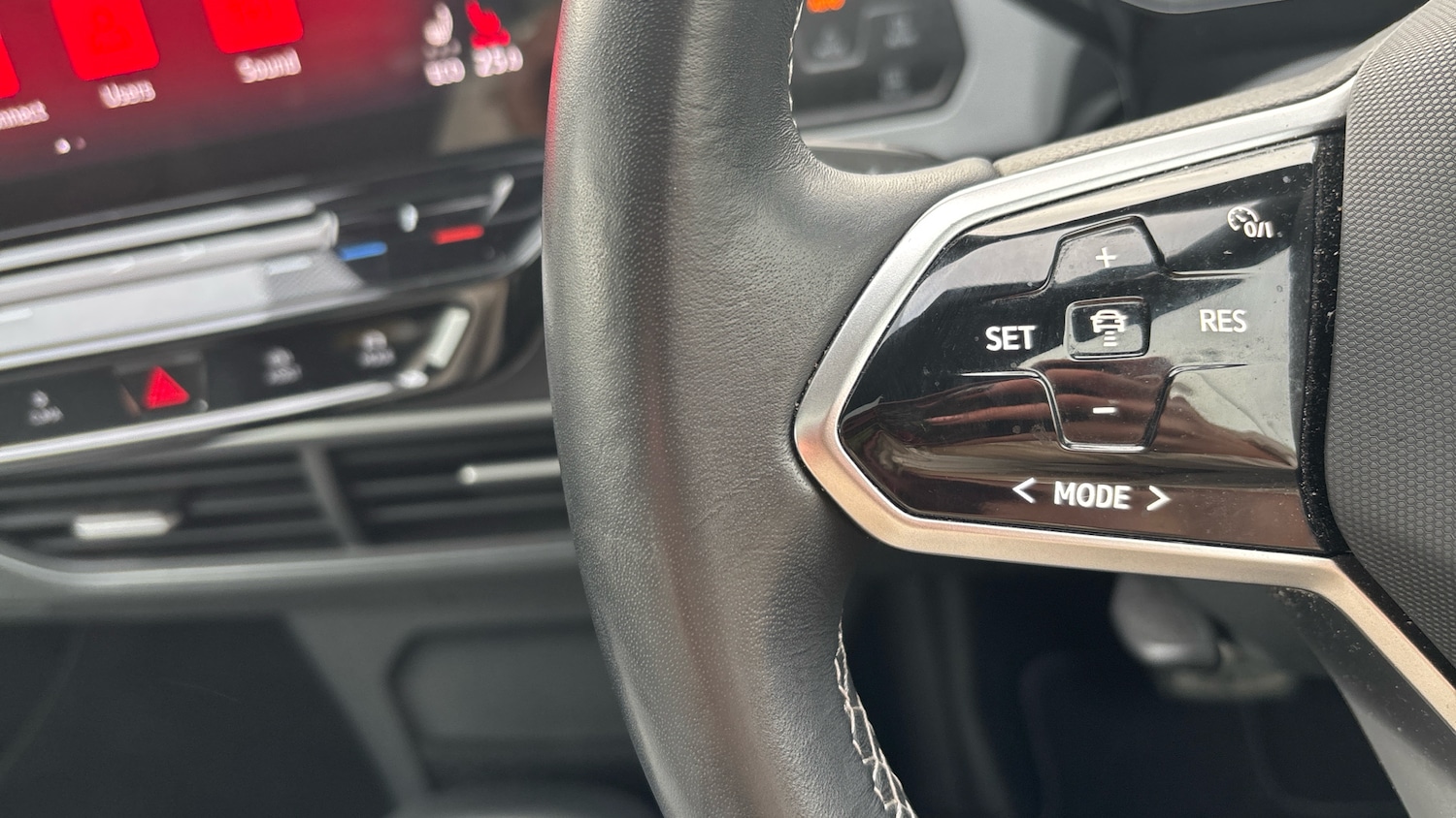 Used Volkswagen ID.3 2022 for sale - 76637643: Photo 21