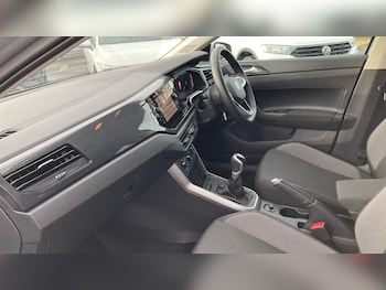 Used Volkswagen Polo 2025 for sale - 77172920: Photo