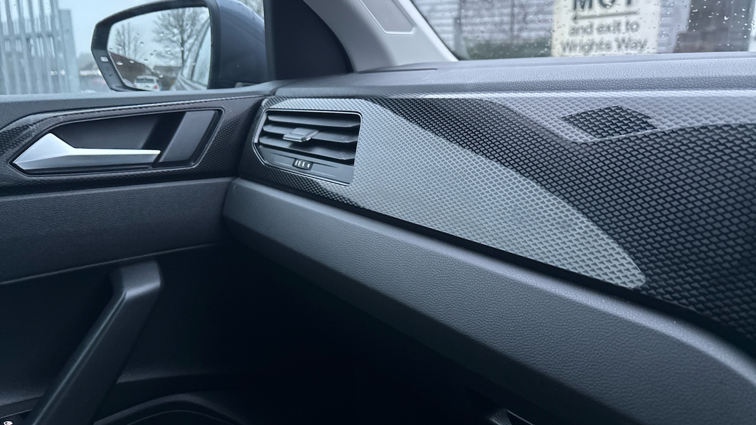 Used Volkswagen Polo 2023 for sale - 77474976: Photo 32