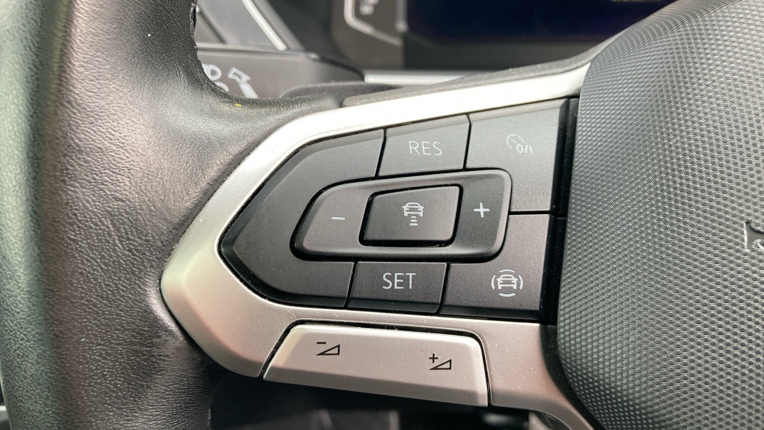 Used Volkswagen Tiguan 2022 for sale - 76449536: Photo 17