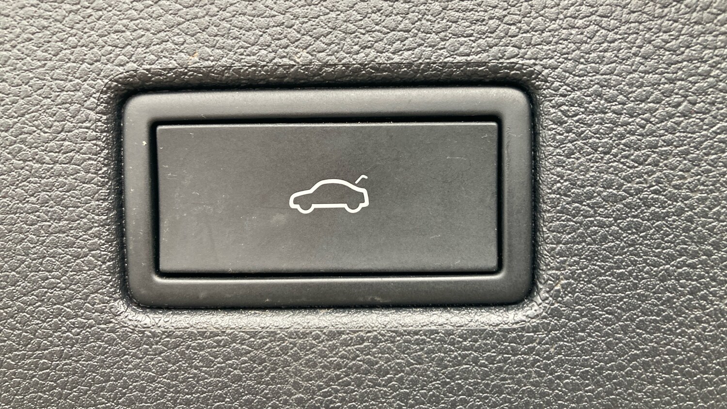 Used Volkswagen Tiguan 2022 for sale - 76449536: Photo 21