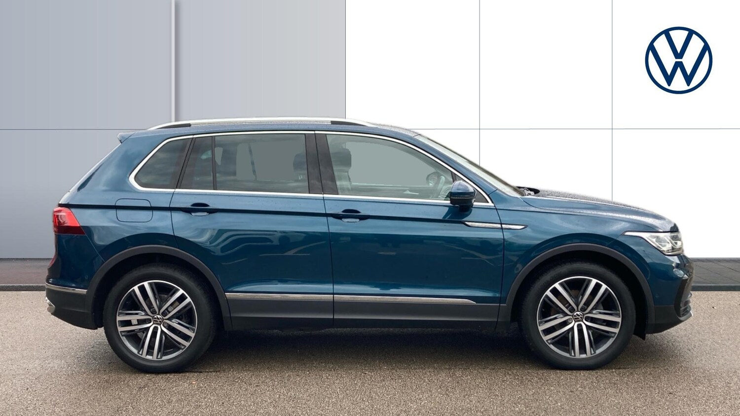 Used Volkswagen Tiguan 2022 for sale - 76449536: Photo 4