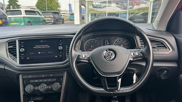 Used Volkswagen T-Roc 2018 for sale - 75468415: Photo 10