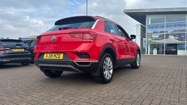 Used Volkswagen T-Roc 2018 for sale - 75468415: Photo 26