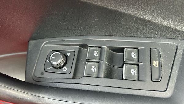 Used Volkswagen T-Roc 2018 for sale - 75468415: Photo 33
